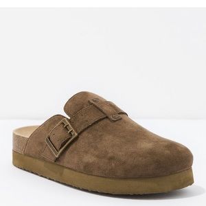 American Eagle Platform Clog